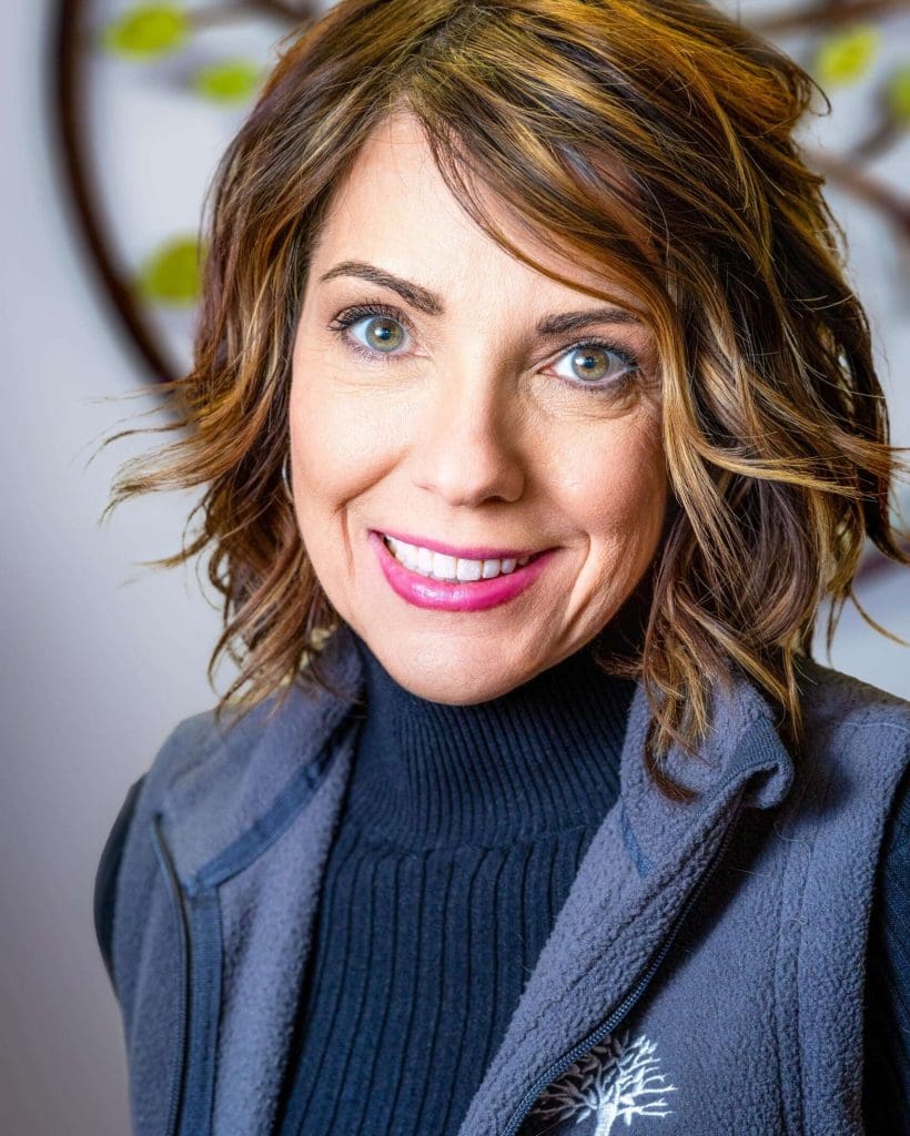 Lisa Criss-1 Lisa Criss-1